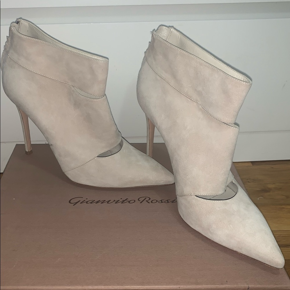 Gianvito Rossi Women’s Size 39 Booties